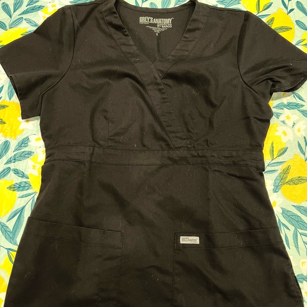Scrub top